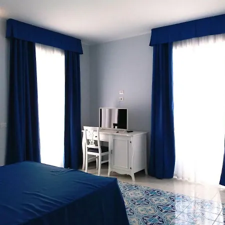 Odysseus Липари