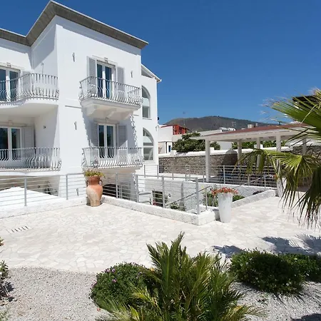 Hotel Odysseus