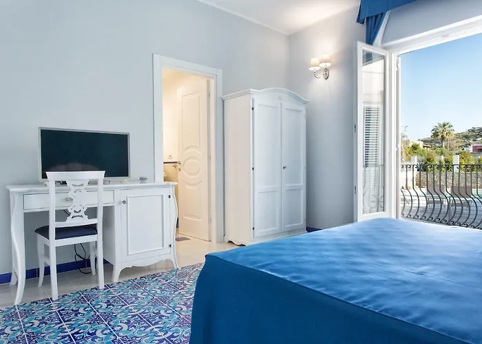 Odysseus Hotel 3*